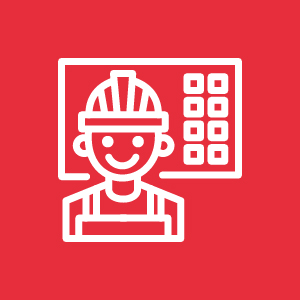 Trabajador con casco y sonrisa